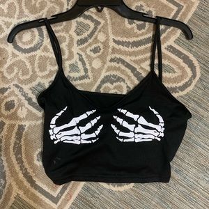 Tilly’s skull top